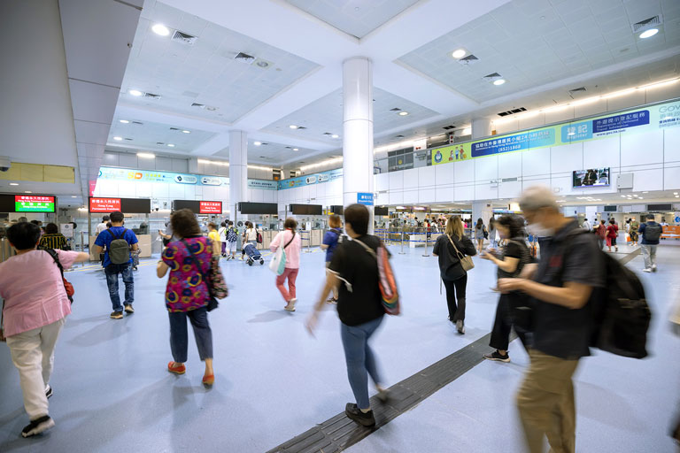 Lo Wu Control Point resumed passenger clearance services from 6 February 2023. Throughout 2023, around 45.33 million passengers travelled through the Lo Wu Control Point.